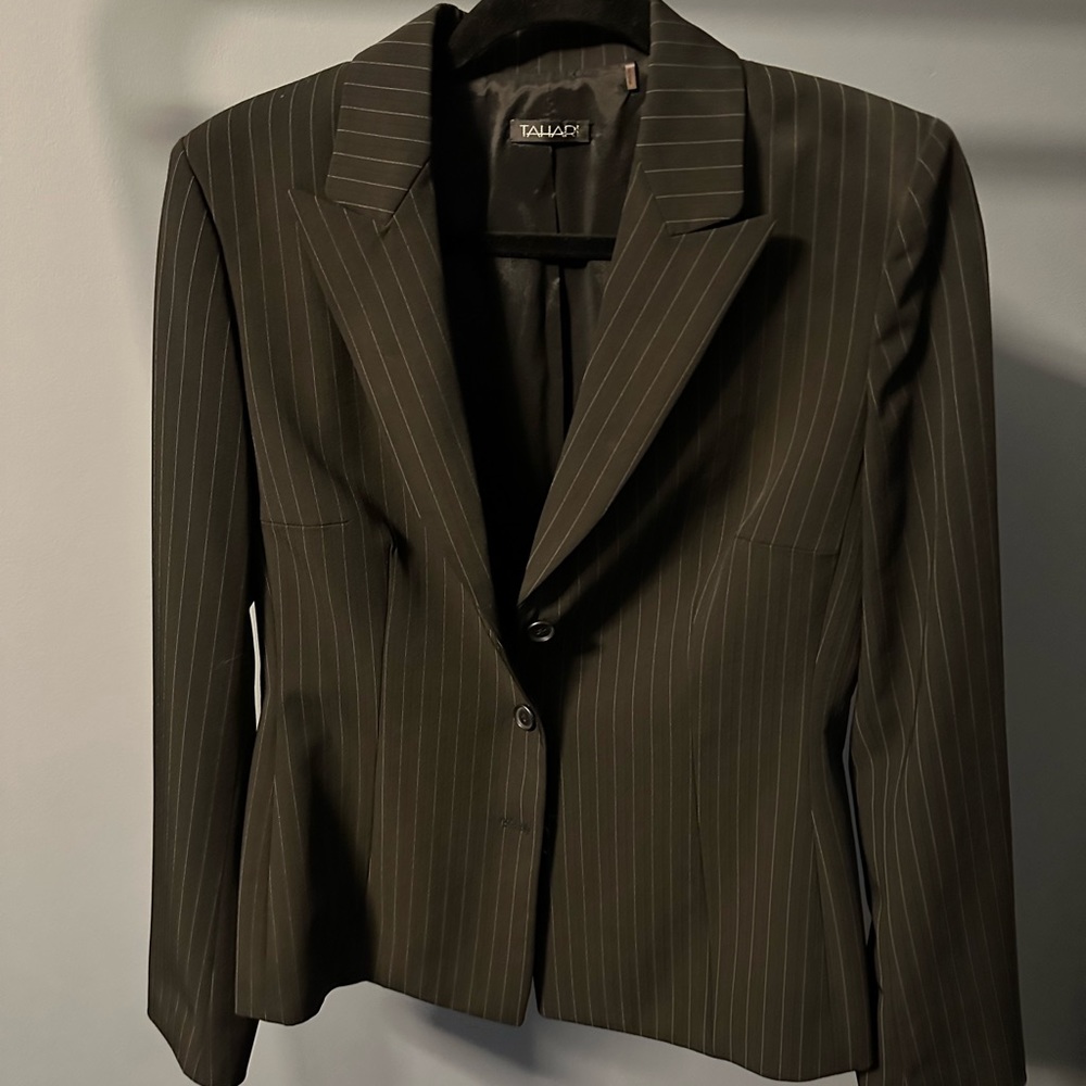 Tahari pinstripe blazer - Women’s 10
